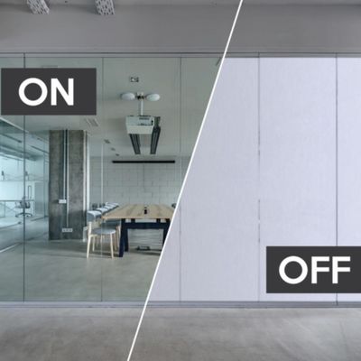 Sala conferenze a bassa atomizzazione Smart Glass Film Remote Control Privacy Vetro Isolamento acustico Pannello di vetro temperato trasparente